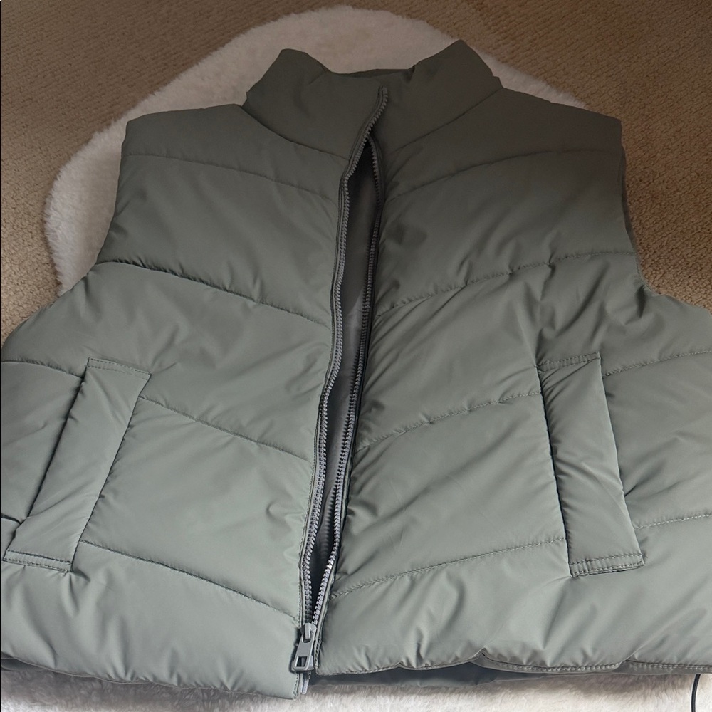 Padded Women’s Sleeveless Puffer Vest - Olive Green